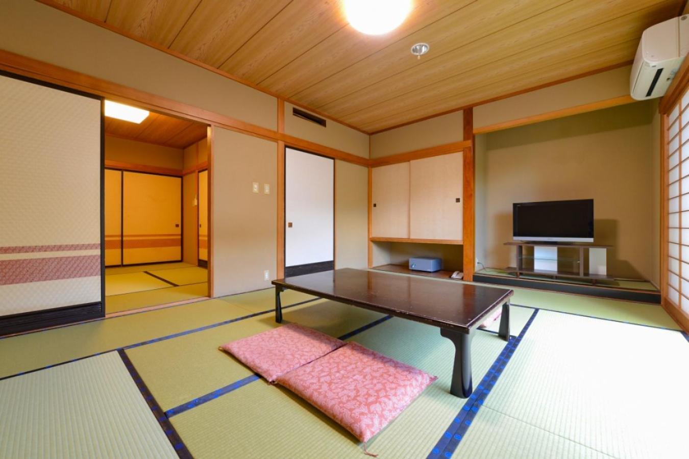 上田市 Ooedo Onsen Monogatari Shinshu Kakeyu酒店 客房 照片